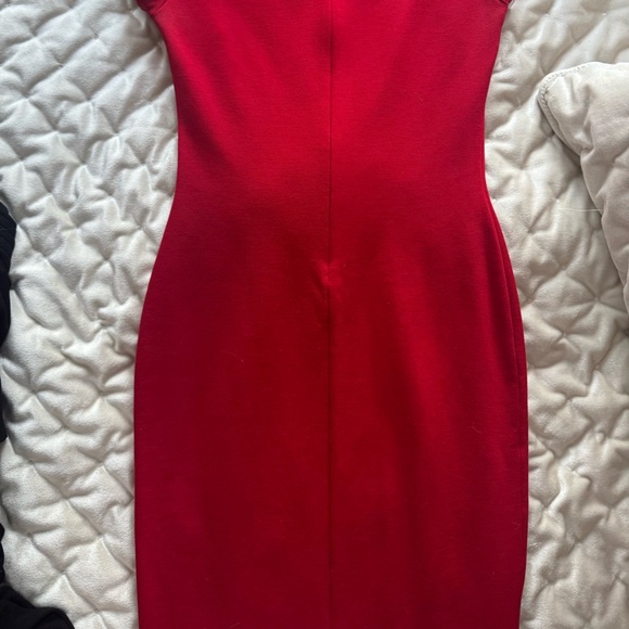 Red Short Sleeve Dress - Picture 4 of 4